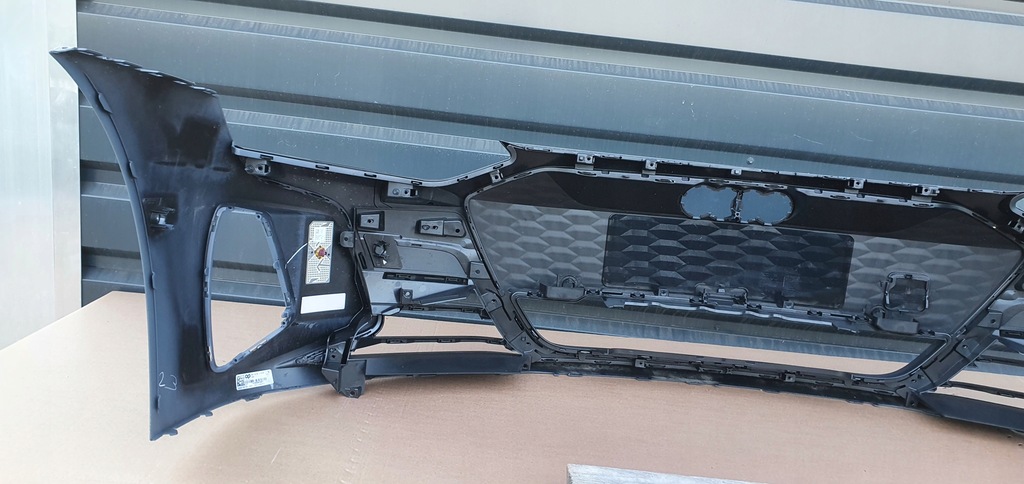 фото №14, Audi gt rs e-tron 4j3 бампер перед оригинал e145