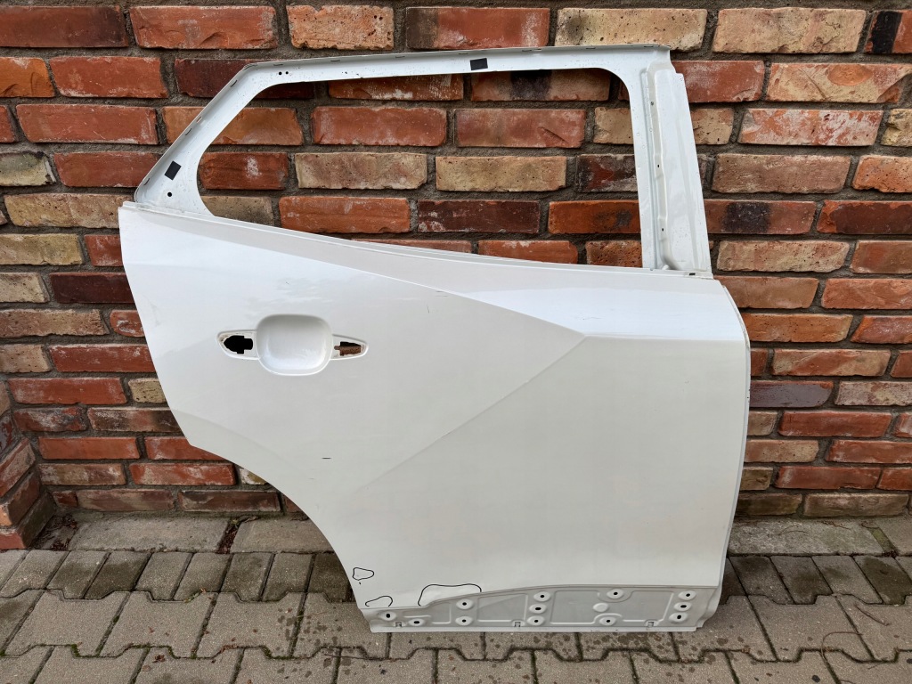 фото №1, Peugeot 2008 ii 2018- дверь задние правое giełda poznań