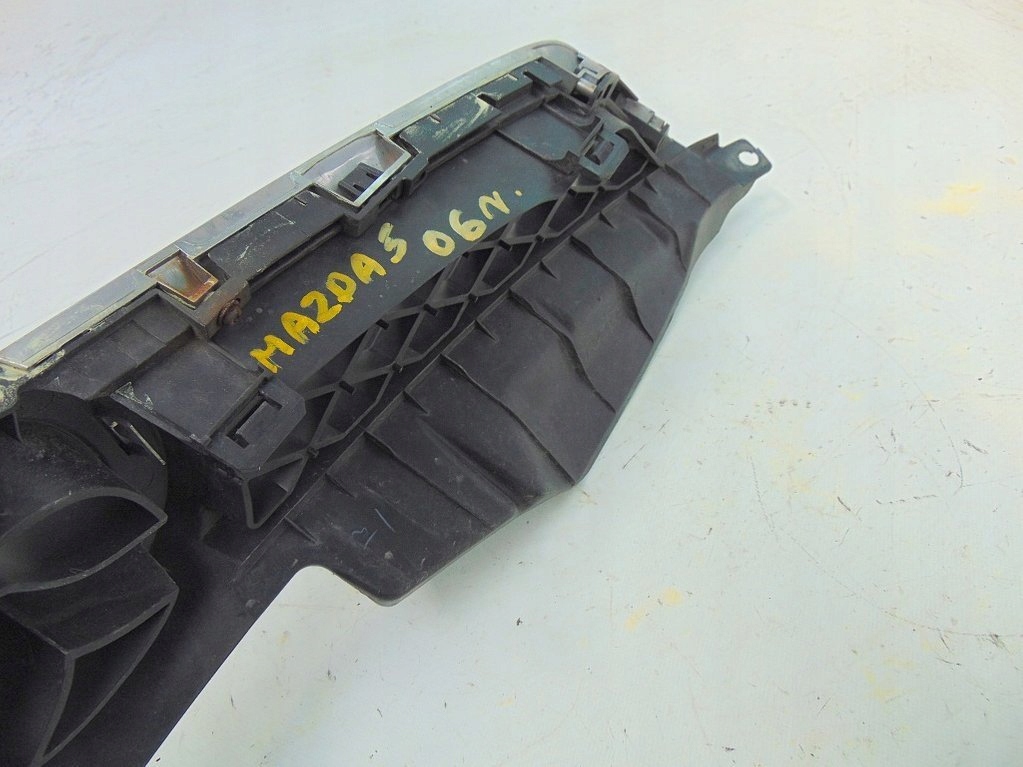 Mazda 5 v 2.0 d 06r решётка радиатора решётка  радиатора Киев