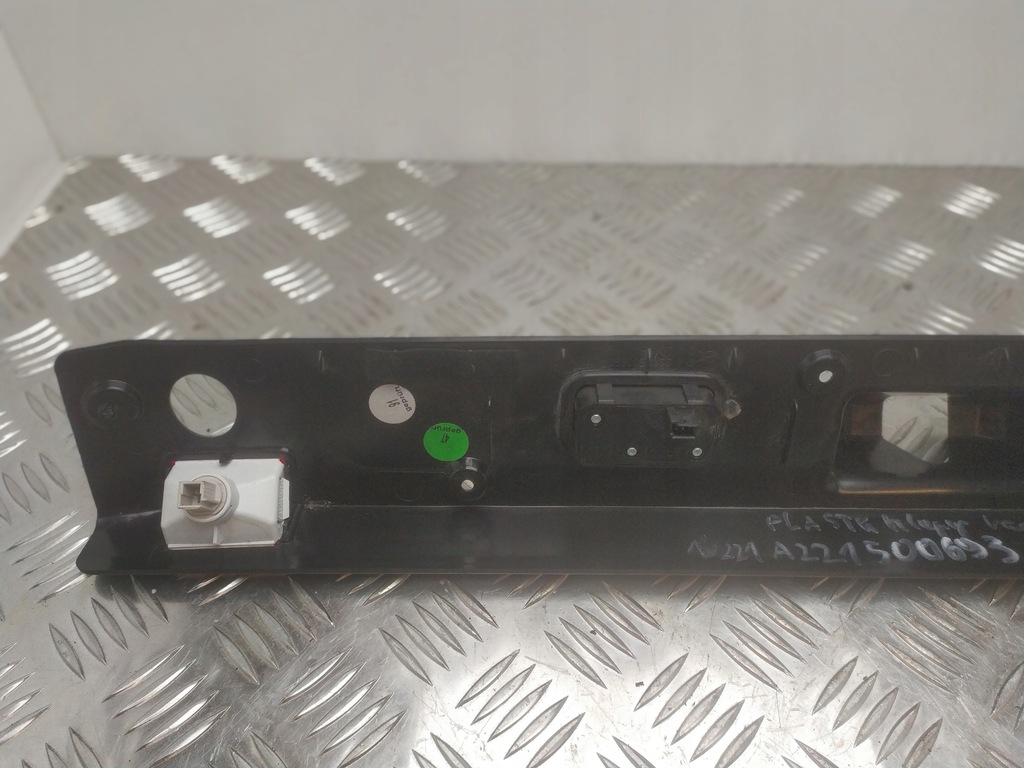 фото №6, Mercedes w221 молдинг защита замка a221500693