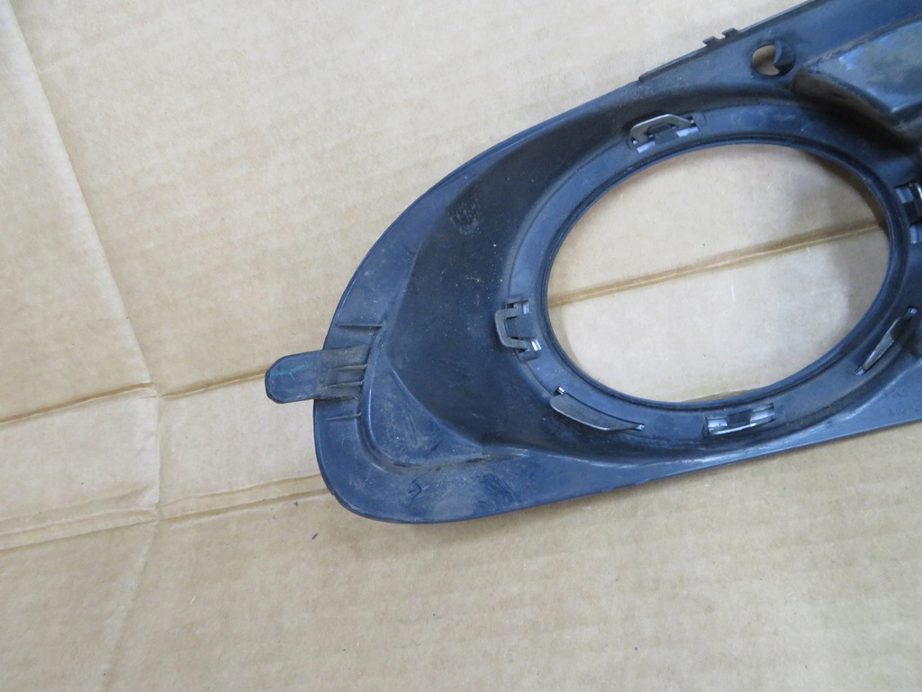 фото №12, Решётка бампера заглушка рамка противотуманной фары правая vw golf vi 1k9853666