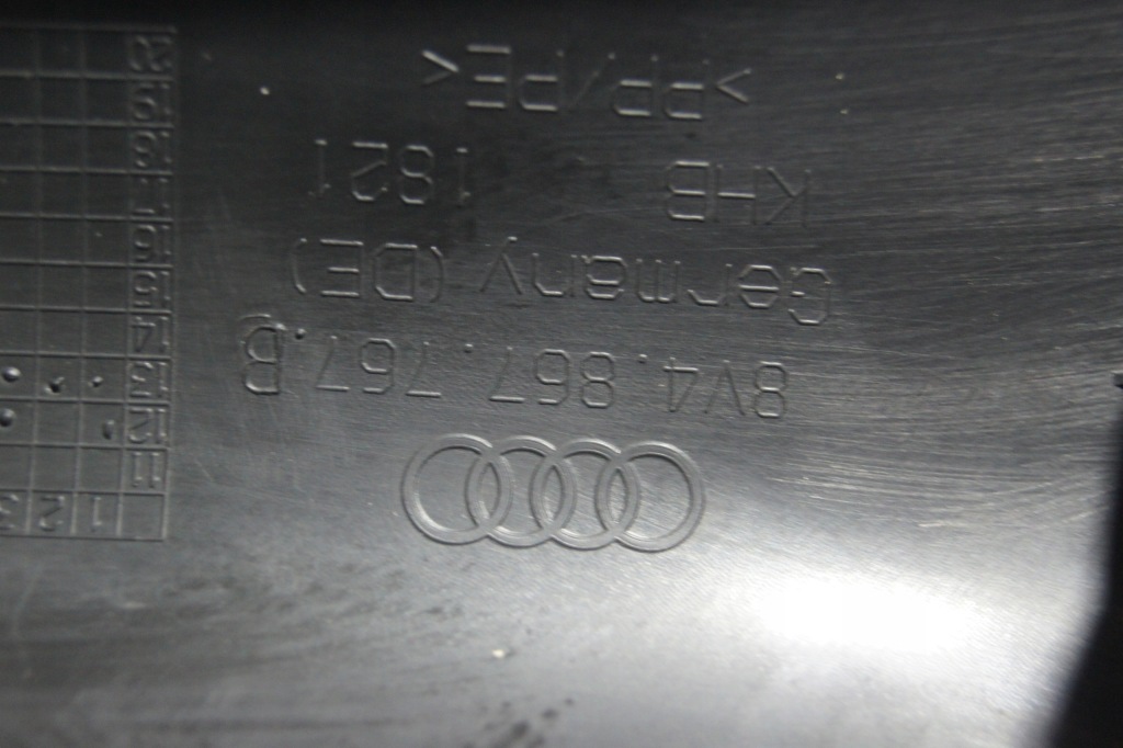 Молдинг накладка поріг ліве задні audi a3 8v 8v4867767b Ціна