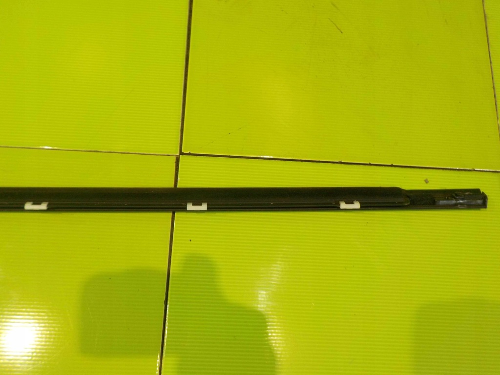 фото №5, Kia carens iv 13r молдинг ущільнювач права перед