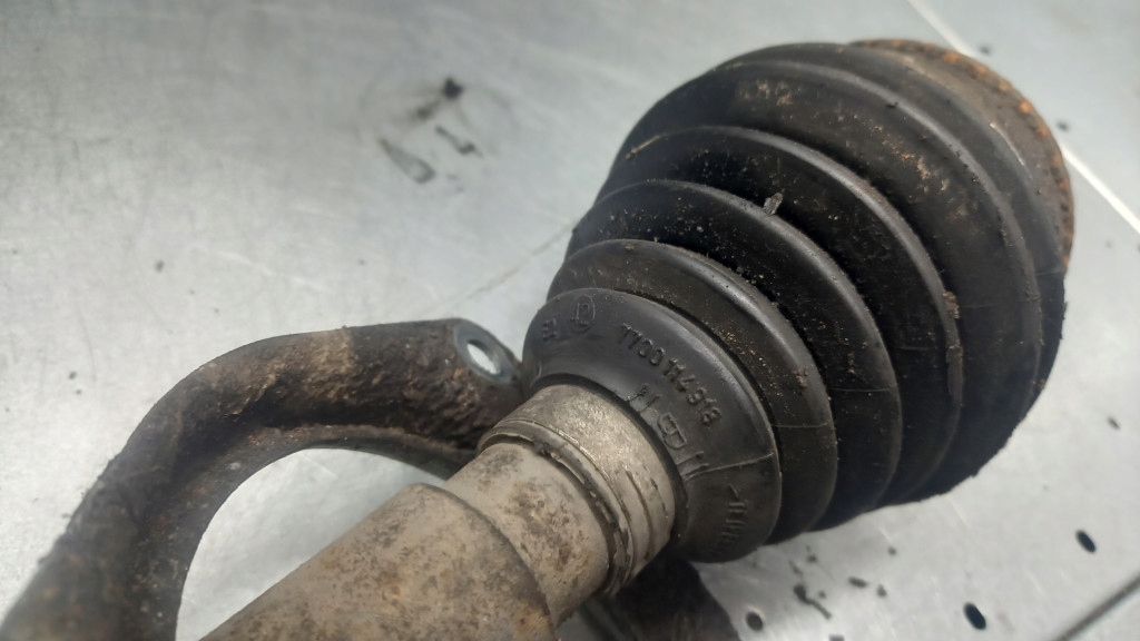 фото №4, Приводной вал правая перед renault scenic i lift 1.9dci 01r kombi