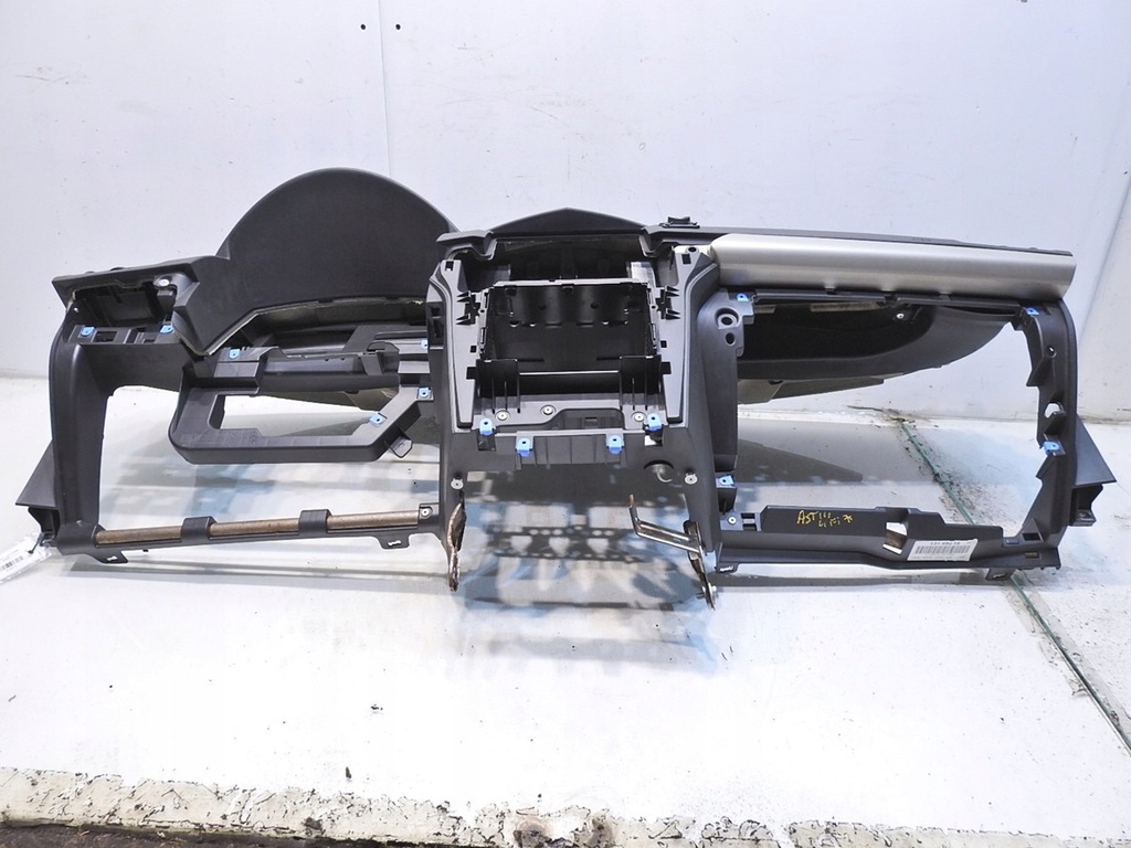 фото №8, Приборная панель приборная консоль opel astra iii h