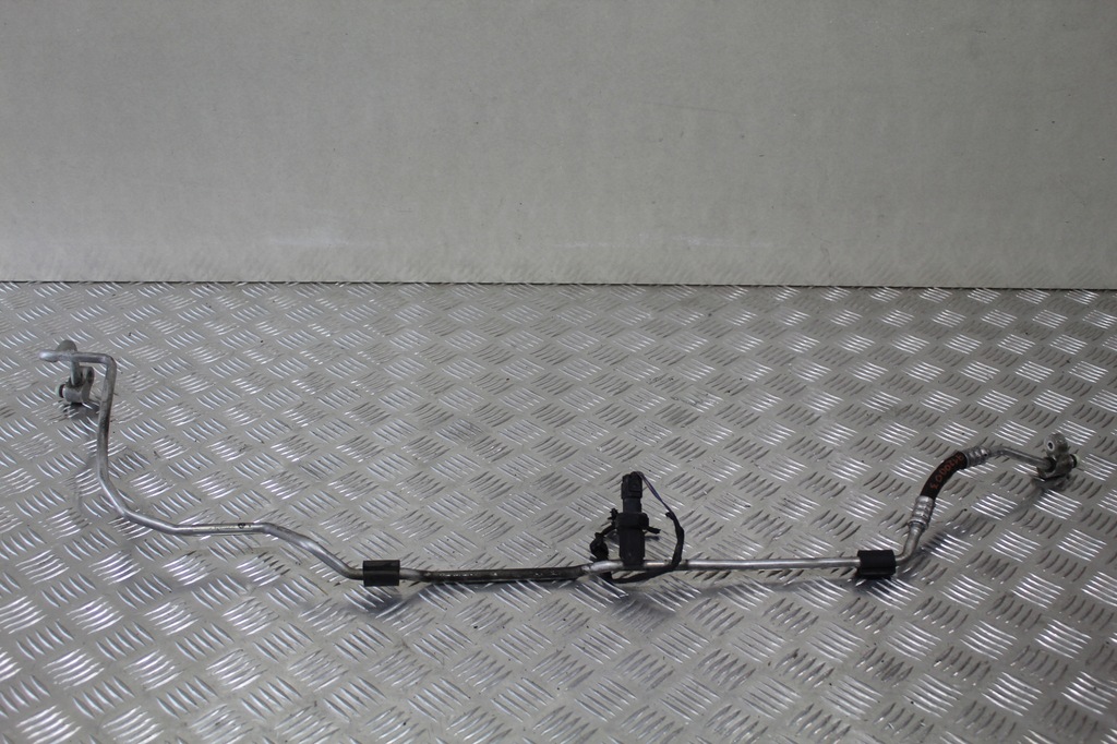 фото №1, Bmw оригинальный номер 9120003 шланг кондиционера