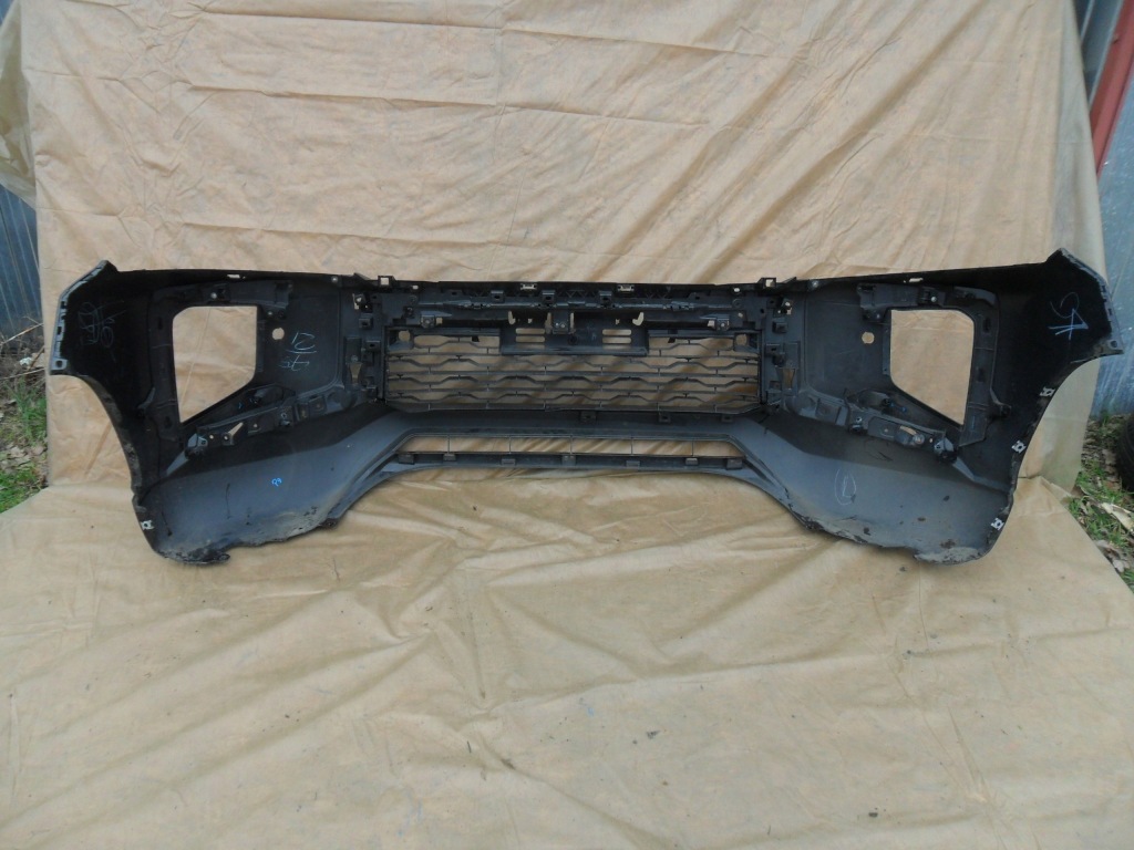 Бампер перед передний оригинал 6400j284 mitsubishi l200 рестайлинг  2018- в Украине