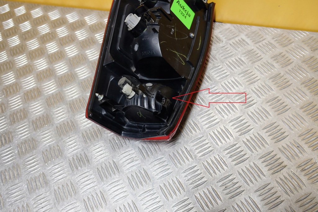 фото №13, Toyota tacoma 2016- лампа задняя r usa