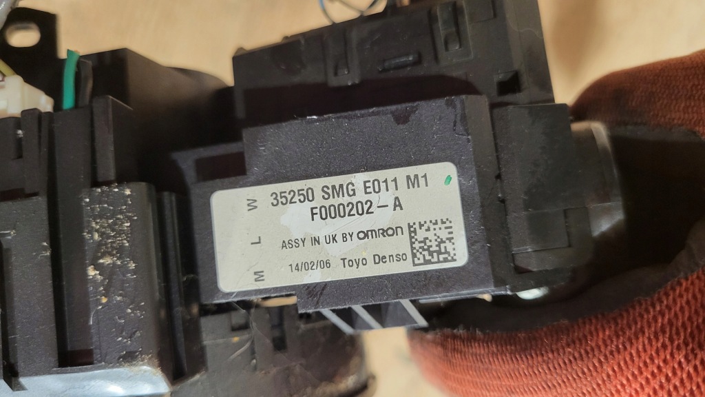 Переключатель комбинированный подрулевой переключатель honda civic viii 8 ufo hb 5d 35250-smg-e221 Недорого