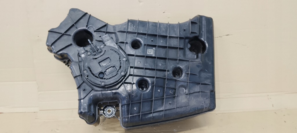 Бак adblue з насос mercedes e-klasa 213 a2476203301 a0994711200 оригінал Недорого