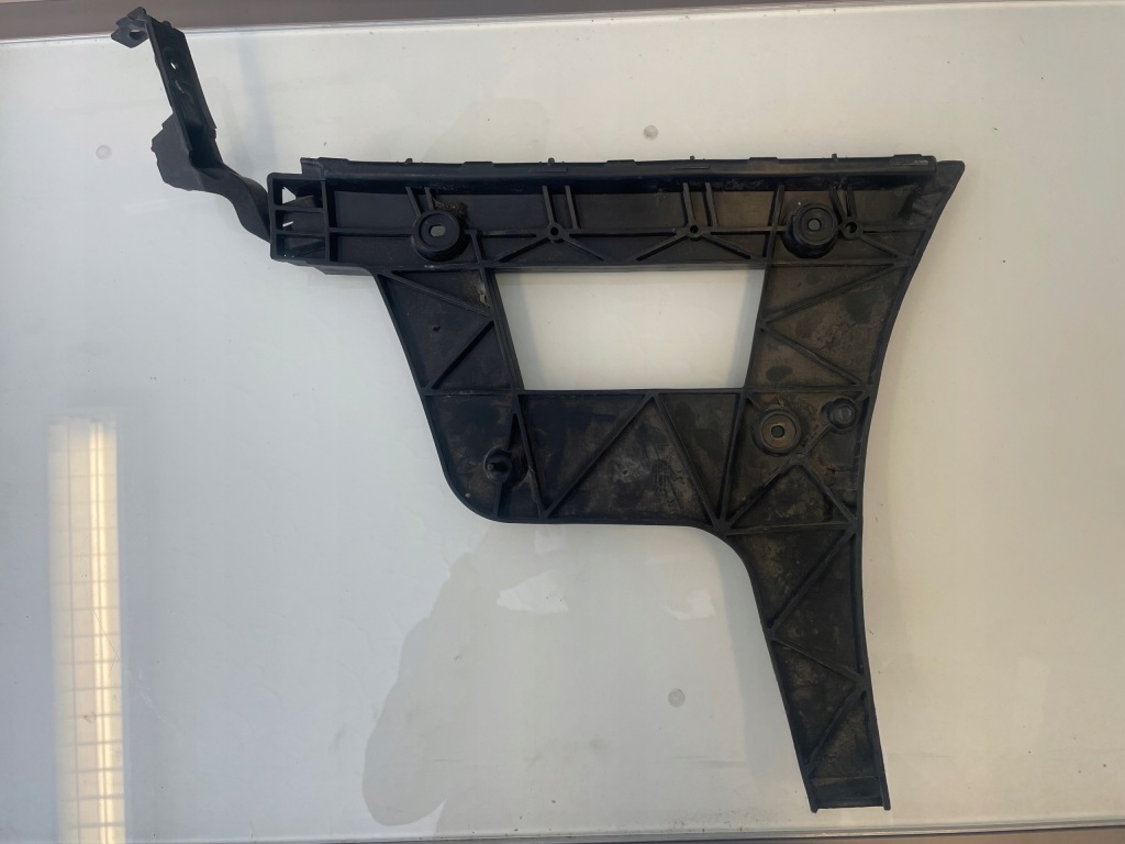 Направляющая кронштейн бампера левый задняя audi a4 b8 8k9807453 Киев