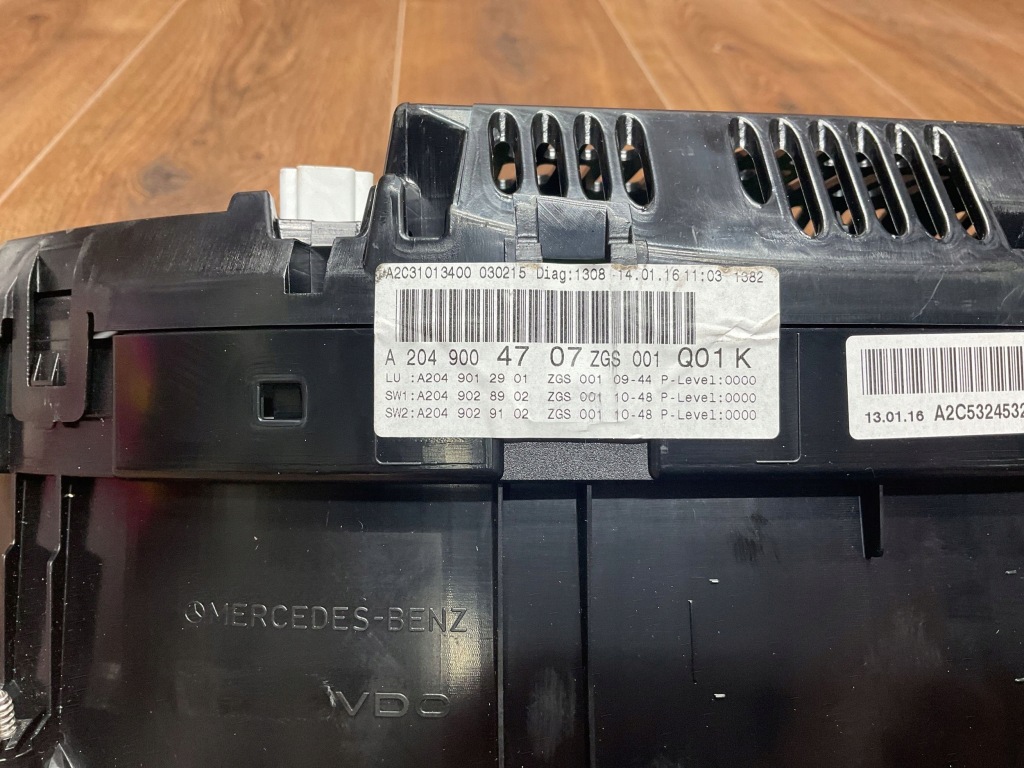 фото №9, Лічильник прилади mercedes-benz a2049004707