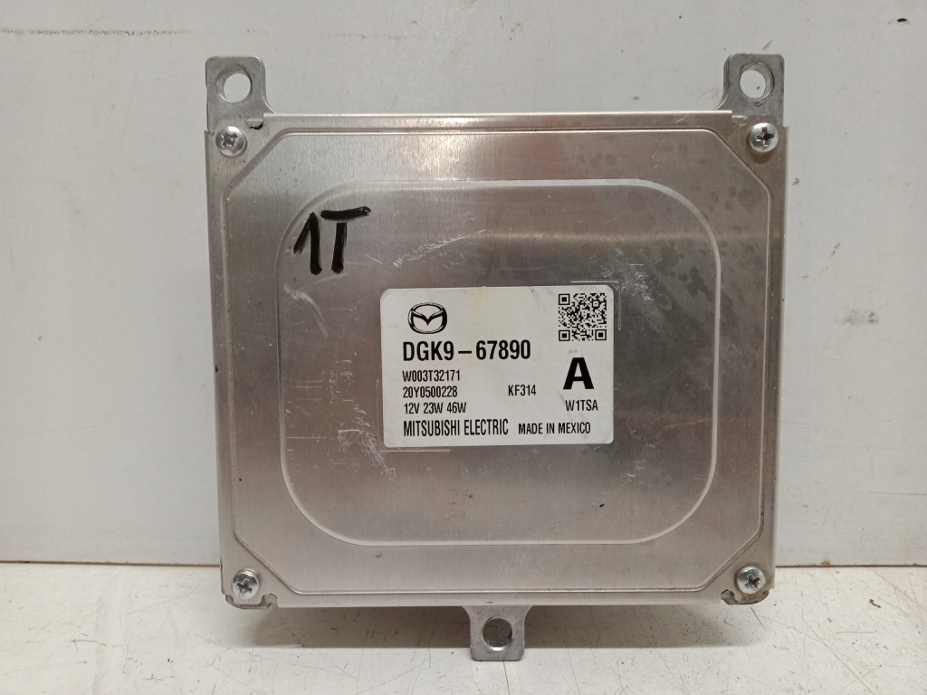 фото №1, Mazda cx30 cx-30 преобразователь модуль led dgk9-67890 - исправна
