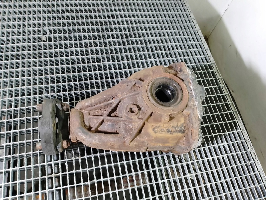 фото №1, Дифференциал задняя mercedes-benz w203 cl a2033510205 1.8 компрессор