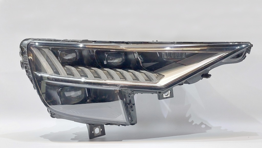 фото №1, Лампа фара перед правый audi q8 22r matrix full led 4m8941036