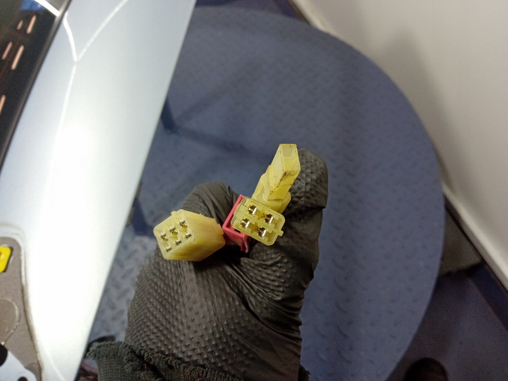 фото №4, Suzuki baleno i kombi 95-02 крышка багажника багажника задняя задняя