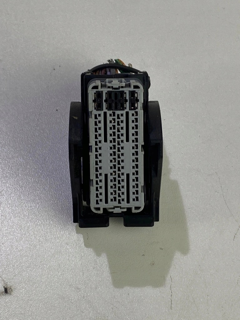 фото №5, Штекер колодка блок управления двигателя renault scenic iii 1.5