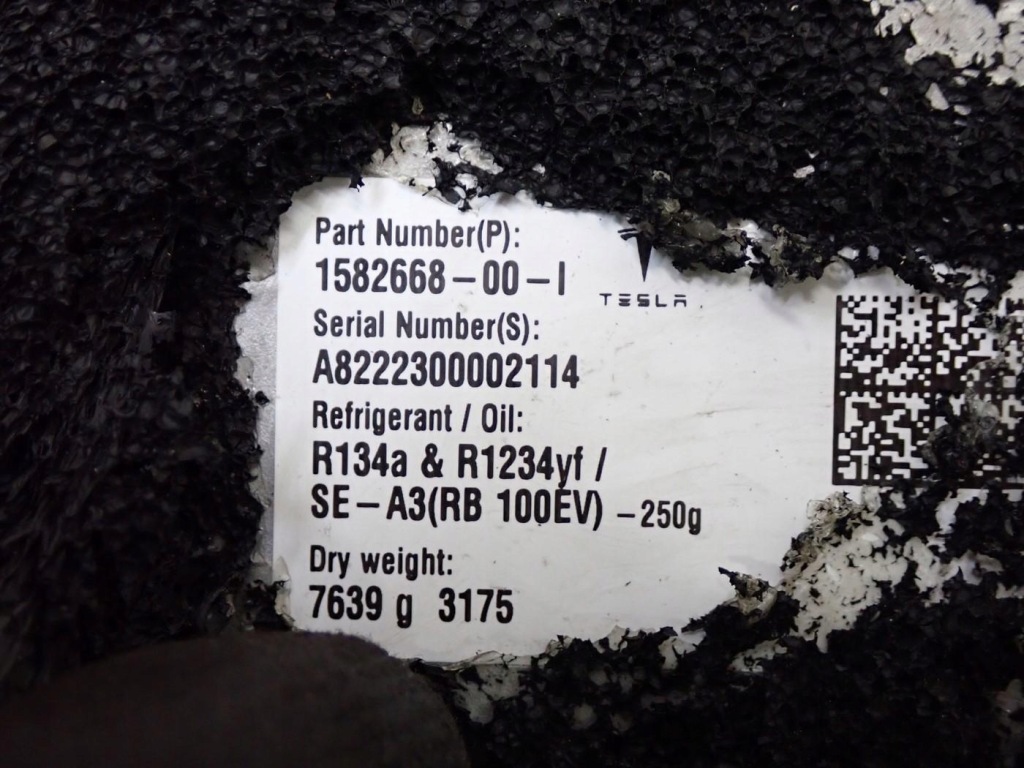 Компресор кондиціонера оригінал 1582668-00-i tesla model y 3d3 3d7 23r Ціна