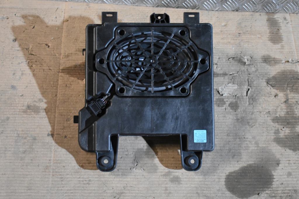 фото №1, Idealny динамик сабвуфер bentley gt 3sd 1