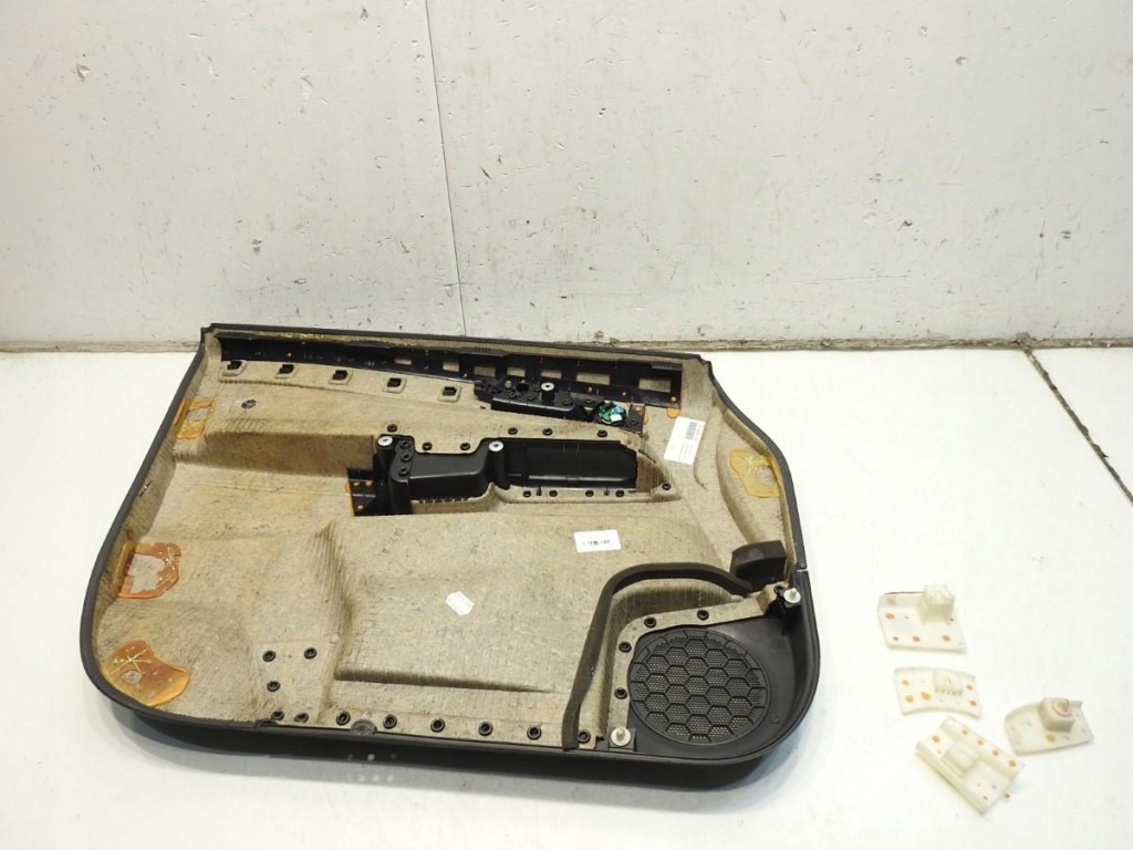 фото №7, Обивка дверь правый перед opel zafira b 13164487