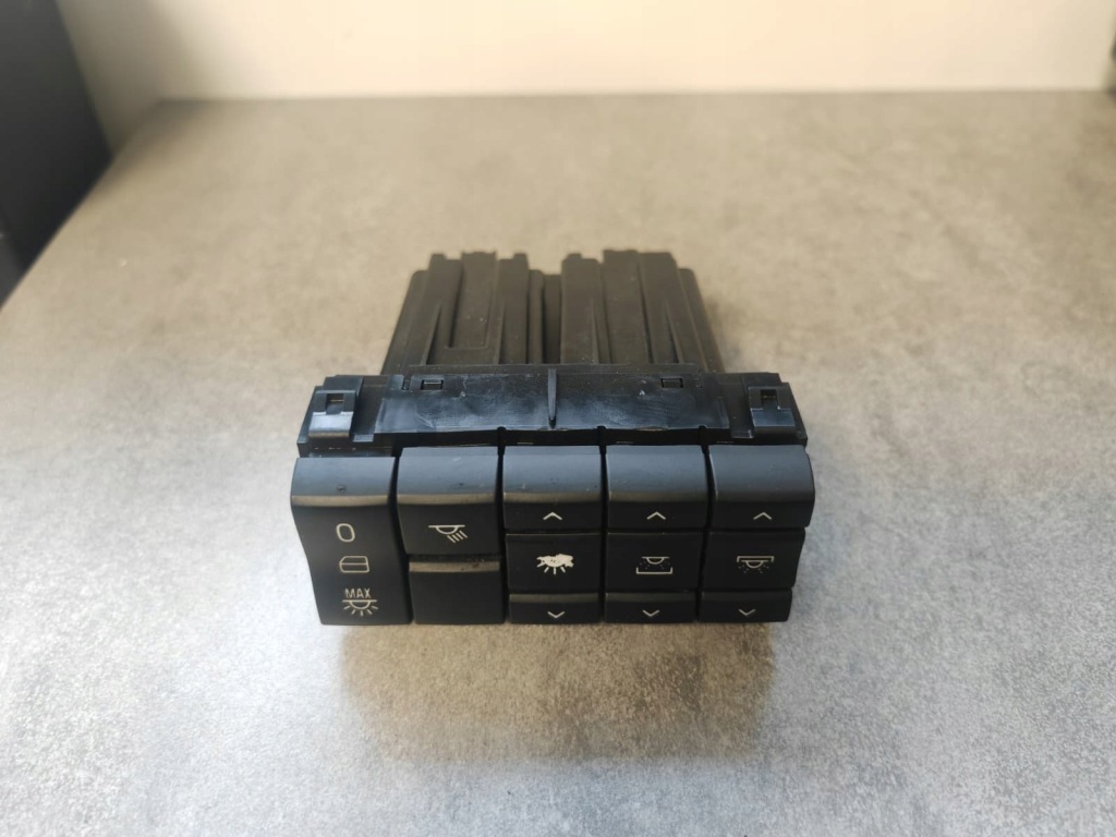 Купити Панель блок керування освітлення внутрішніх ламп кабіни scania r ntg 2020r