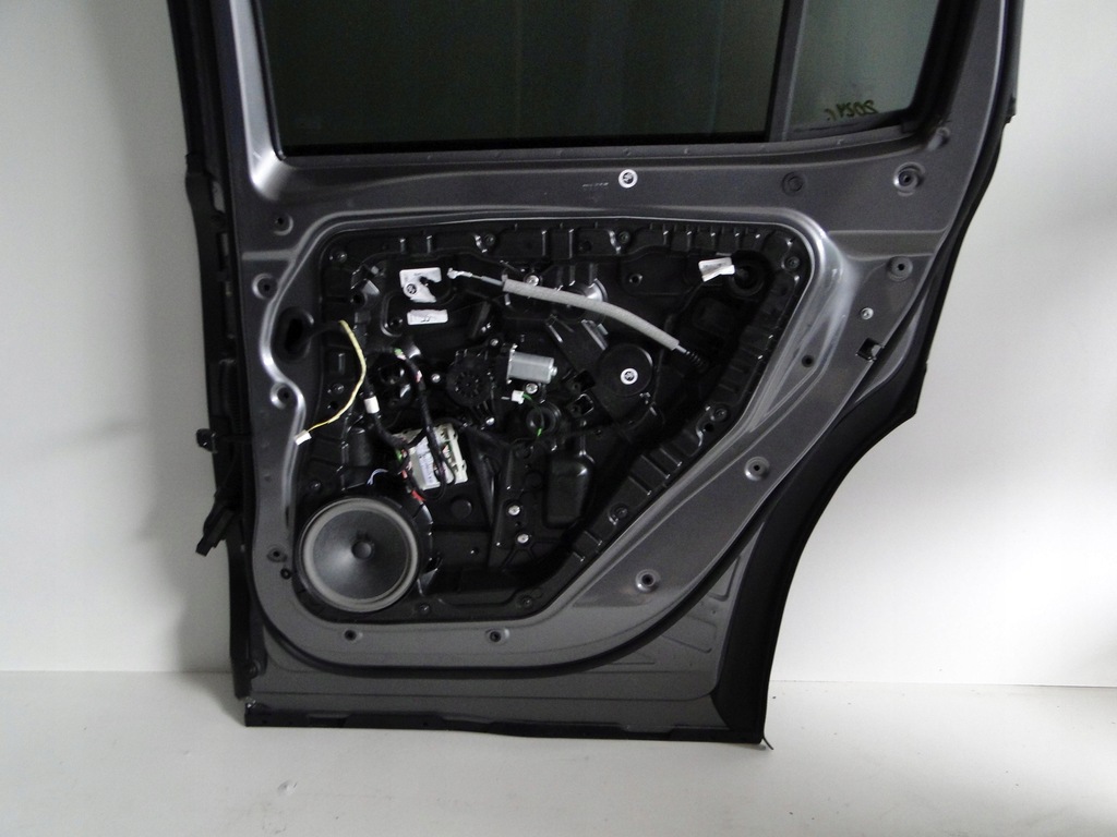 фото №13, Mercedes glb 247 x247 дверь задние правое lift 787