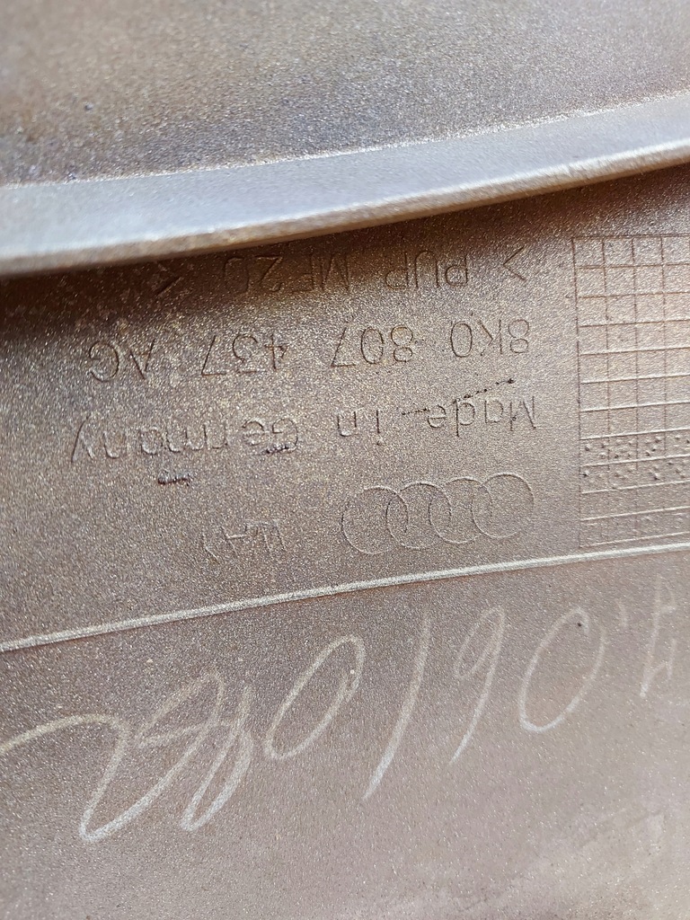 фото №13, Бампер передній audi rs4 b8 2012-2015 перед pdc сріблястий решітка радіатора 8k0807437ag