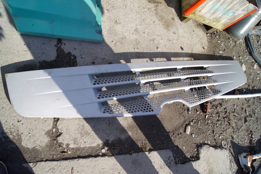 фото №1, Решітка радіатора капот renault premium 5010578534