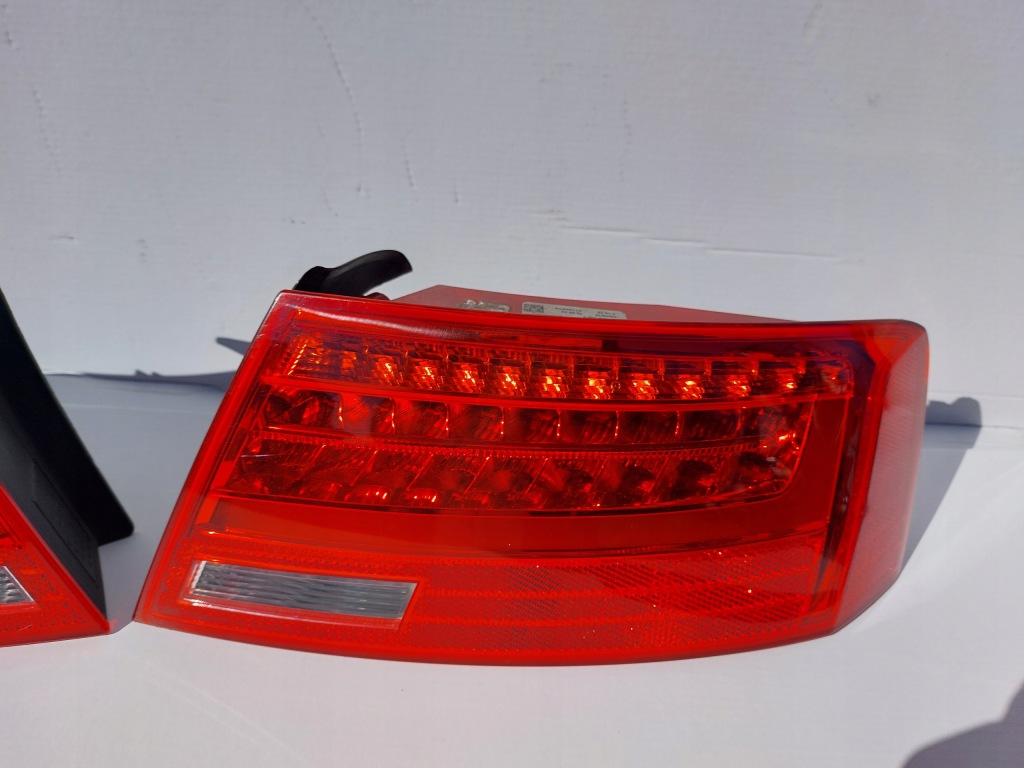 A5 8t рестайлинг  фонари задний  led 8t0945094c 8t8945096f Киев