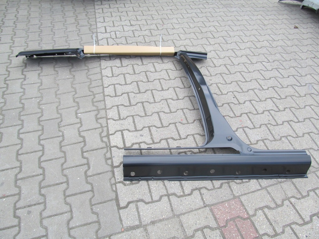 фото №1, Mazda 5 05-10 блок двигуна поріг край правий права c402