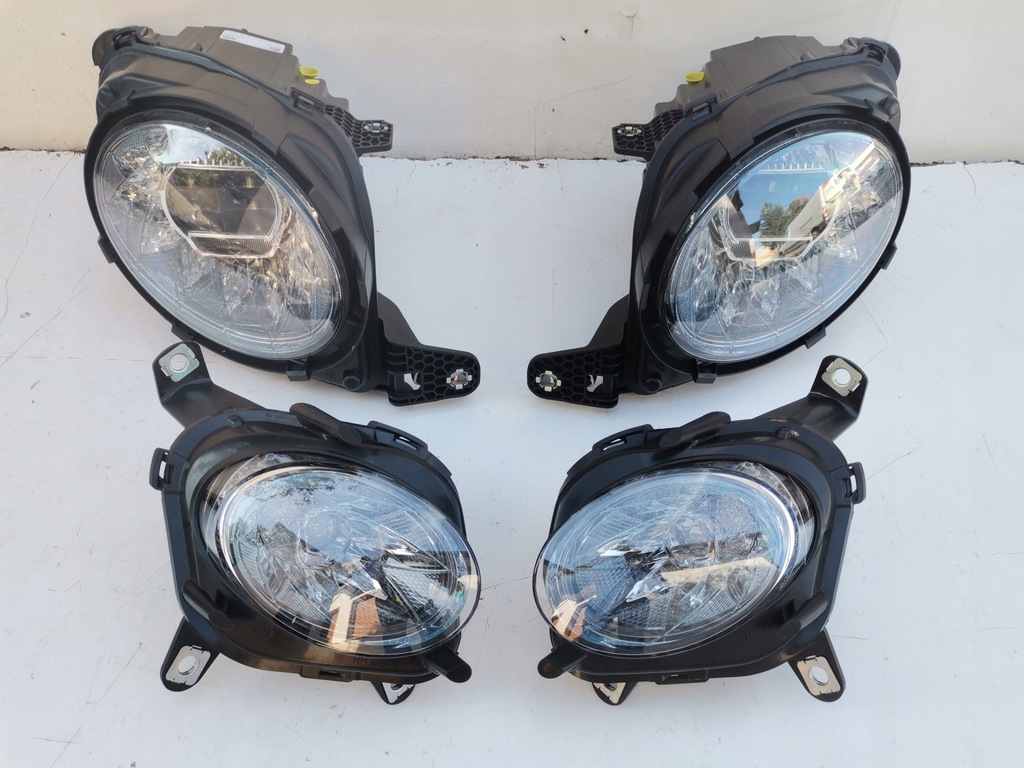 фото №1, Bentley bentayga 36a941015 комплект лампа перед комплект