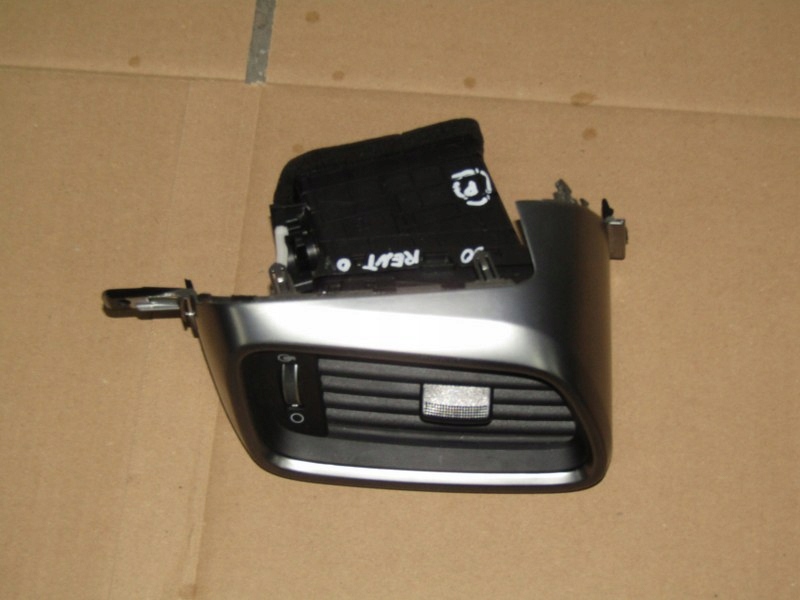 фото №1, Kia sorento iii воздуховод решётка панели консоли правая 97490-c5000