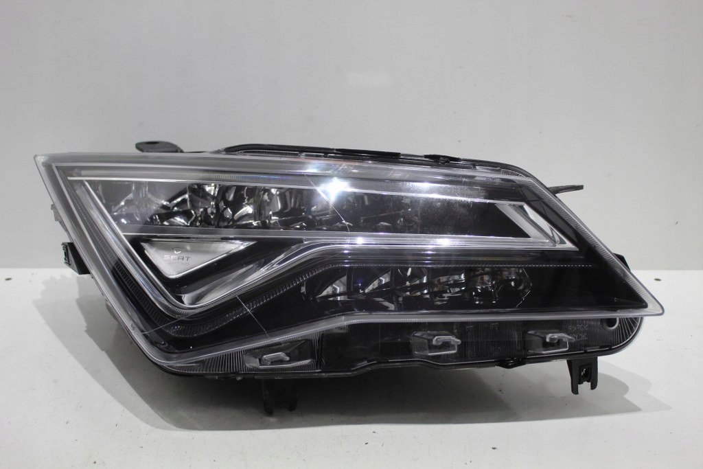 Купити Seat ateca full led фара перед передня правий
