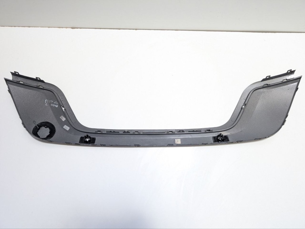 фото №3, Молдинг бампера заднього range rover evoque l551 lr128231 k8d217f784ab