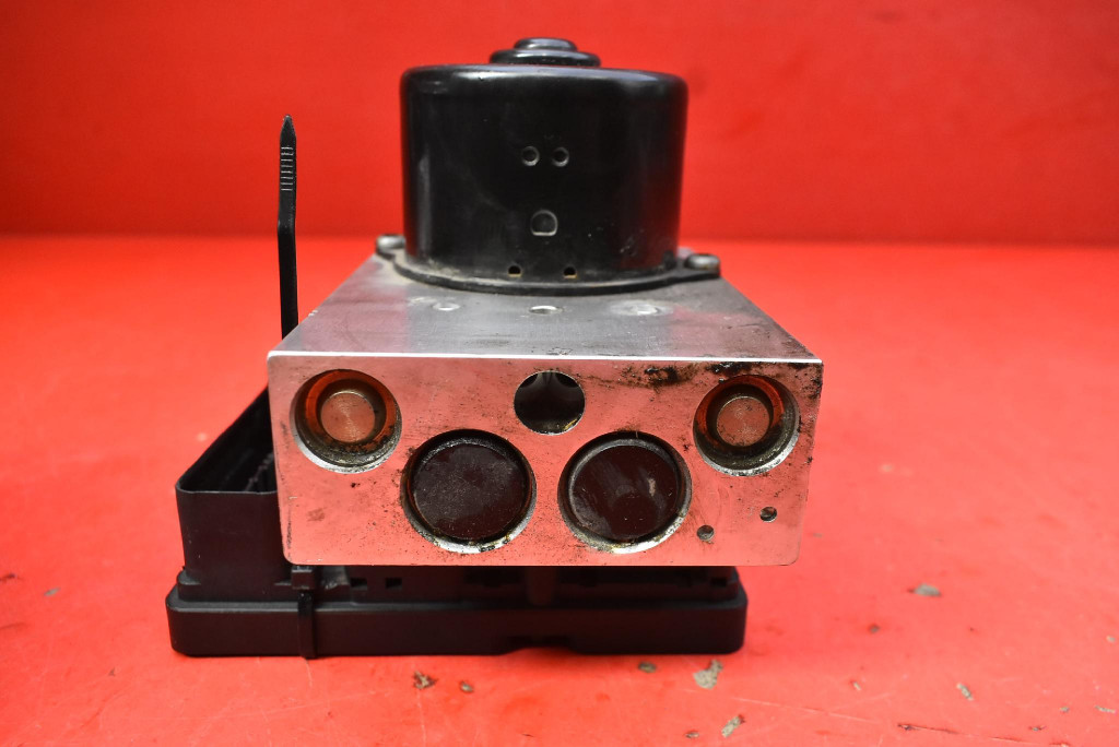 фото №6, Насос abs p08671225 volvo v70 2 ii 2.4 d5 163 km 00-05