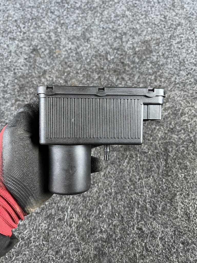 фото №5, Помпа замка центрального mercedes klasa c w202 0132006349