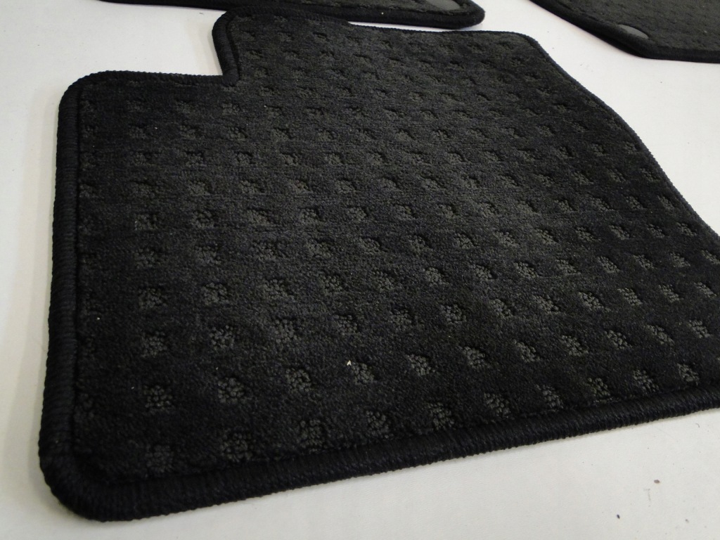 фото №7, Mercedes коврики велюровые обшивка комплект ml w164 gl x164 164