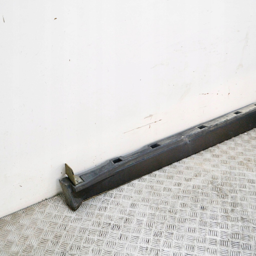 фото №5, Jaguar e-pace 2020 порог