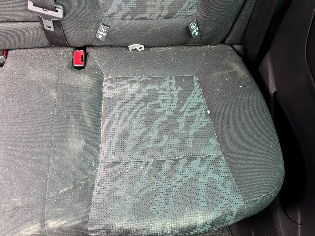 Заднє сидіння задня спинка + сидіння peugeot 3008 1 09- європа Зі Шроту