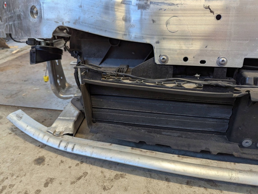 фото №8, Bmw 2 f44 gran coupe 2019-2024 220i pas перед підсилювач балка радіатор