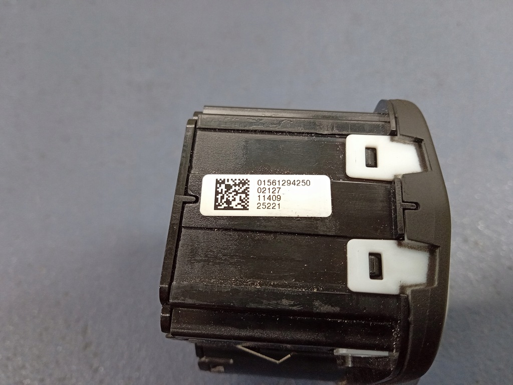 фото №3, Alfa romeo stelvio qv переключатель света