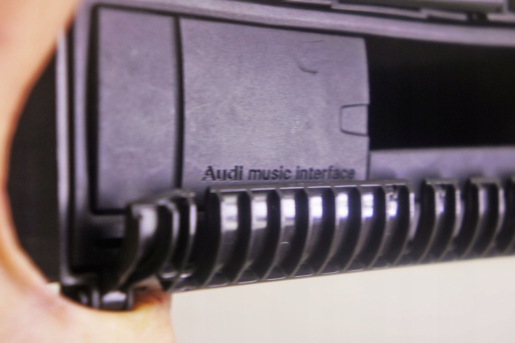 фото №6, Jf018 audi q7 4l кронштейн чейнджер модуль