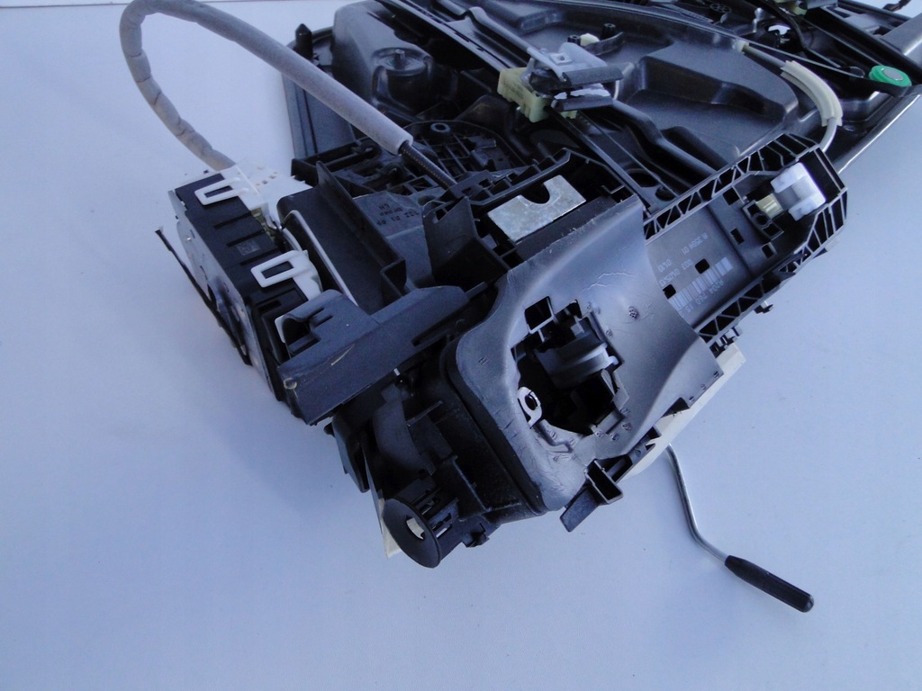 фото №7, Mercedes gla 156 x156 вкладыш дверь передние левая