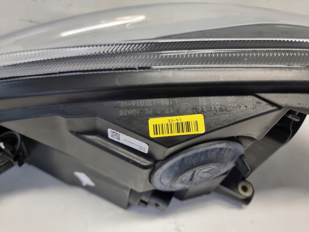 фото №5, Ford fiesta mk8 лампа передня права