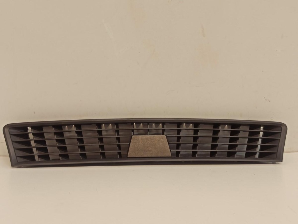 фото №1, Skoda superb iii решітка обдув консолі 3v0819635