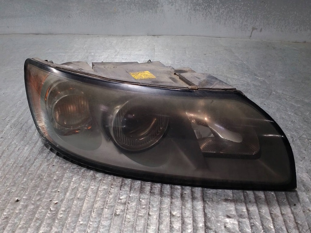 фото №7, Лампа перед права volvo v50 30698886 0301198204