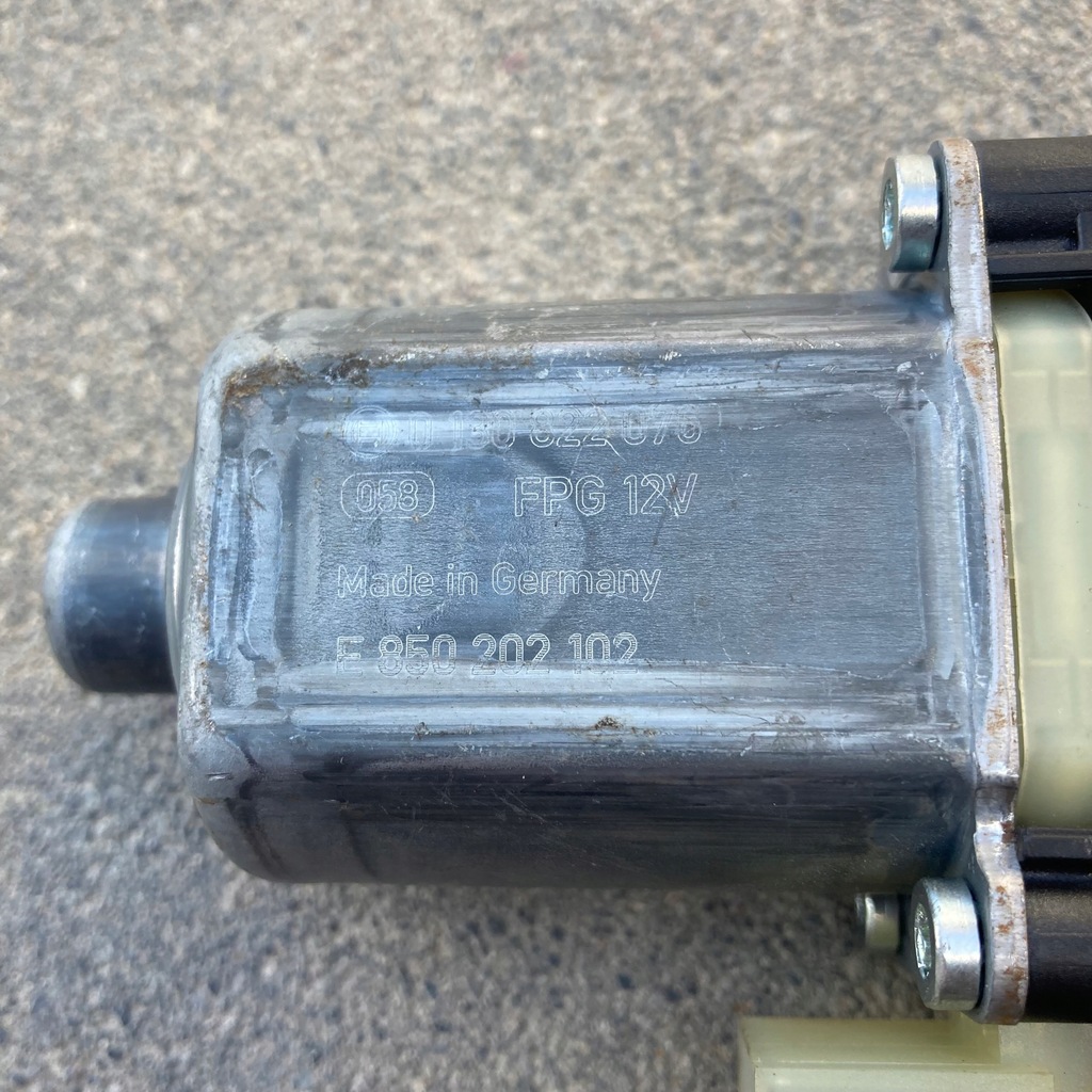 фото №5, Audi моторчик стекло 5q0959802c