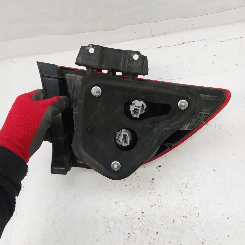 Honda civic 8 viii седан рестайлинг  фара правый  задняя w крыло Недорого