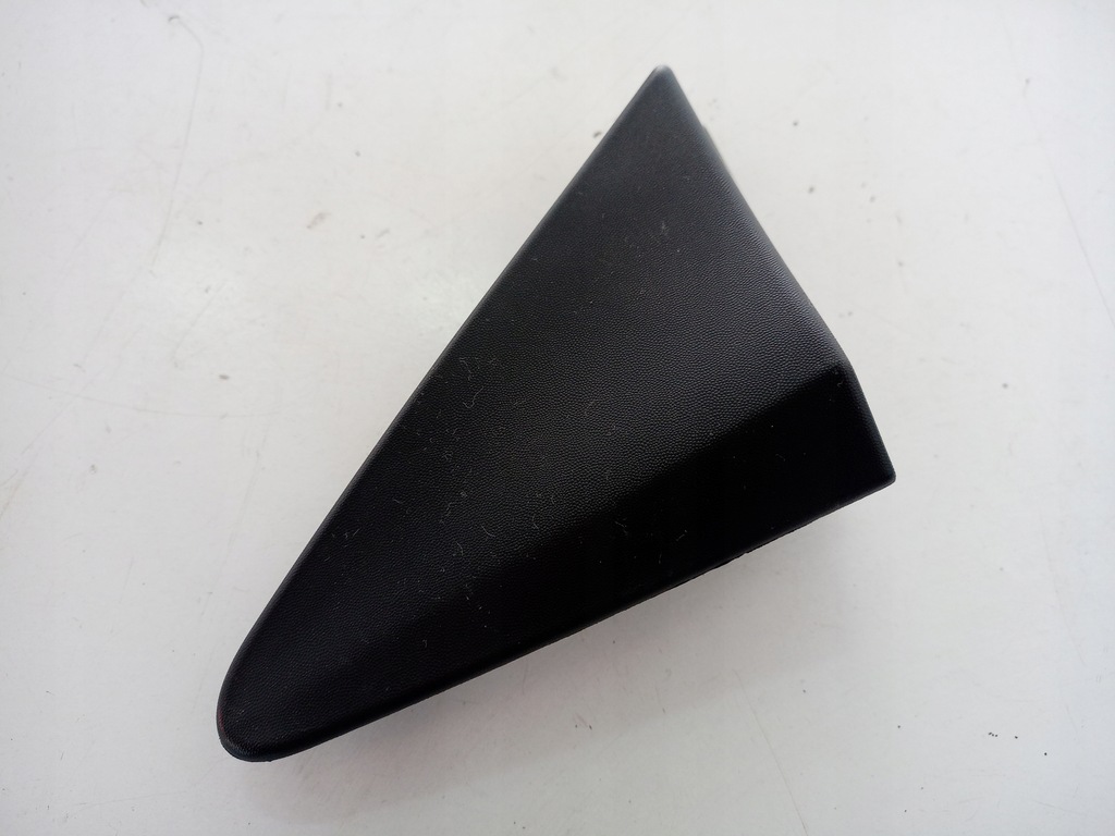 фото №1, Левая заглушка треугольник крыла renault zoe