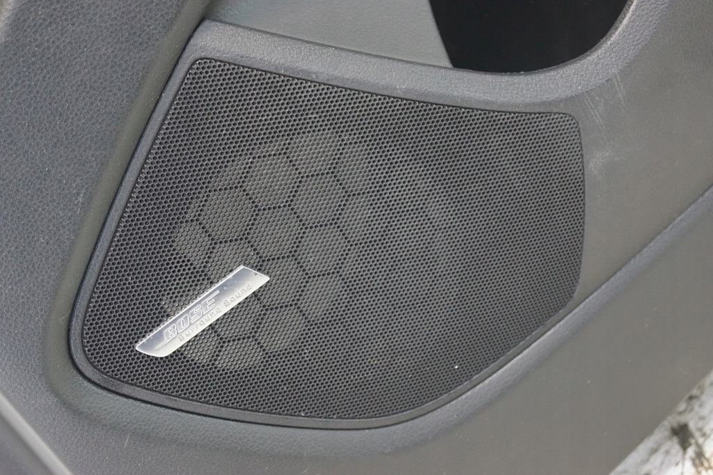 фото №11, Обшивка дверь правый задняя audi q7 4l